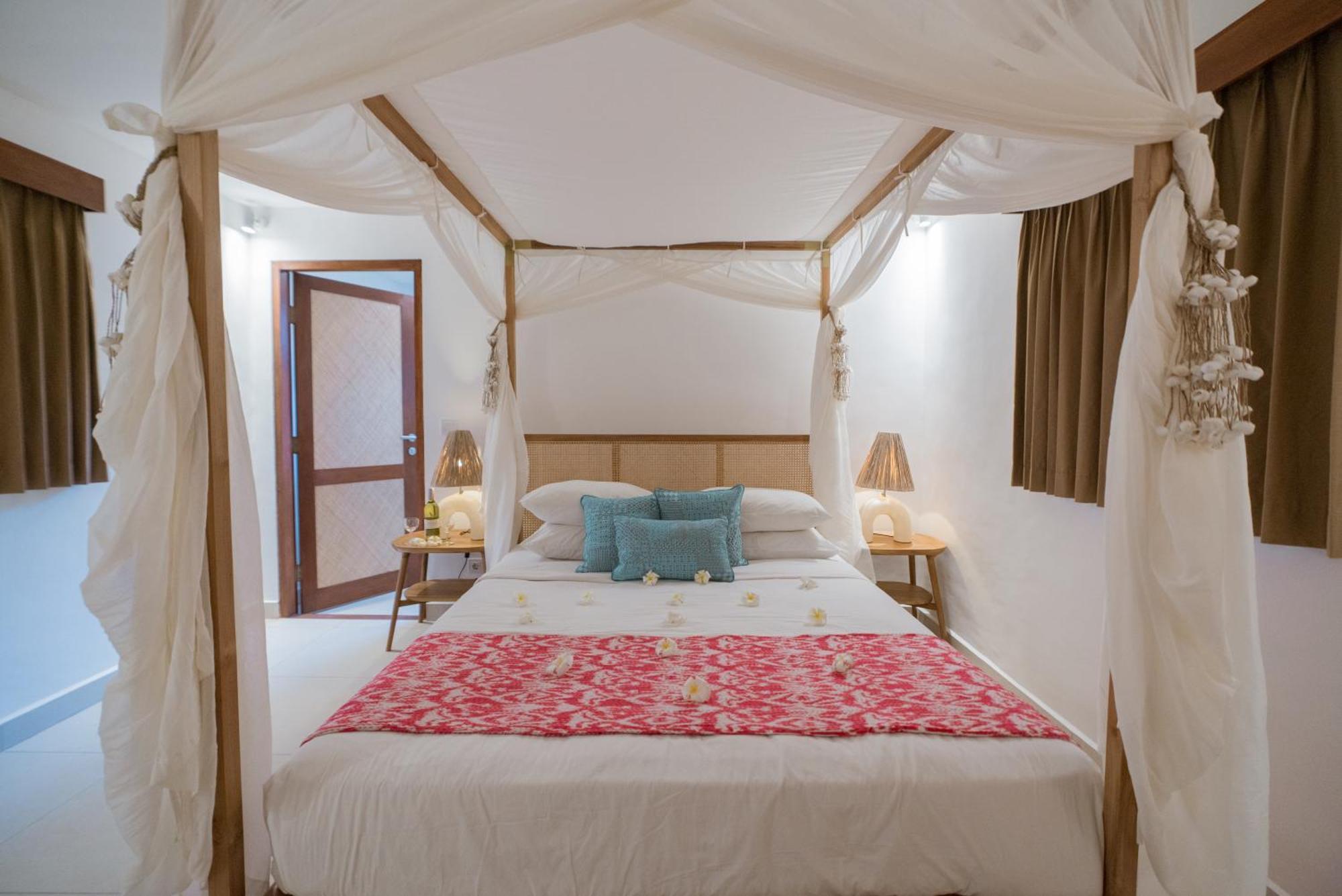 The Gili Beach Resort Gili Trawangan Exterior foto