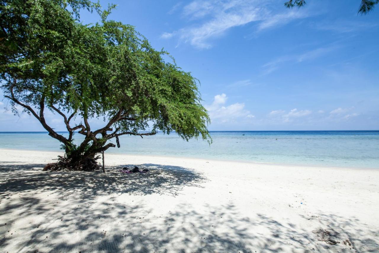 The Gili Beach Resort Gili Trawangan Exterior foto